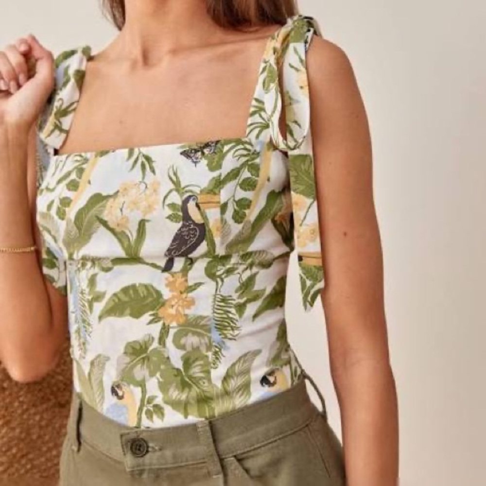 Reformation Ellora top in toucan print